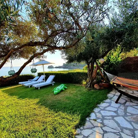Glyfada Beachfront House 13 Tatil Evi *