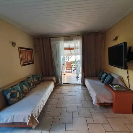 Glyfada Beachfront House 13 Tatil Evi Korfu