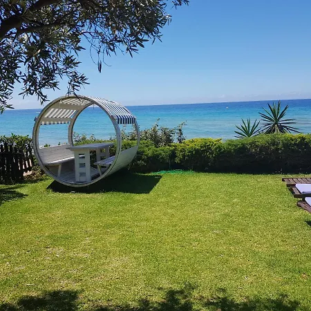 Glyfada Beachfront House 13 Tatil Evi